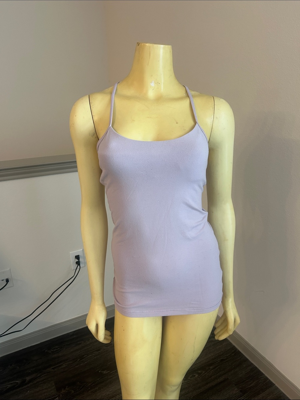 lululemon athletica Lilac Spaghetti Strap racerback padded Tank Top size 4